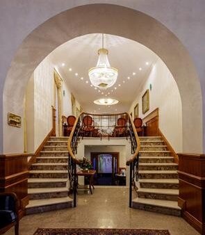 Raffaello Sure Hotel Collection by Best Western