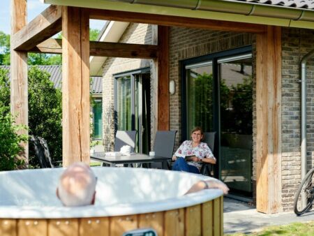 Villa voor 4 tot 6 personen met spa op de Veluwe in Voorthuizen